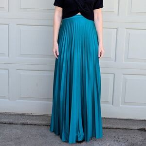 vintage 1970's TURQUOISE MAXI SKIRT M